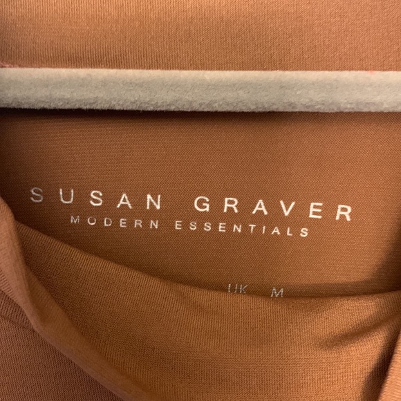 Susan Graver Modern Essentials top - Picture 2 of 6